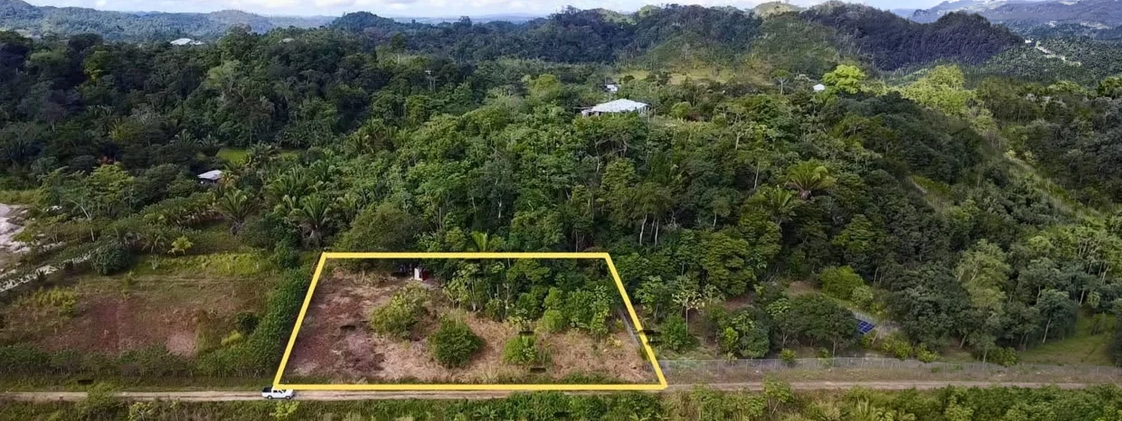 1 acre lot in Agua Viva, just a one minute drive off Hummingbird Highway. 1 acre lot in Agua Viva, just a one minute drive off Hummingbird Highway.
