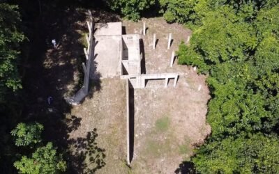 13-acre off-grid hilltop lot near ATM Cave – photo 5