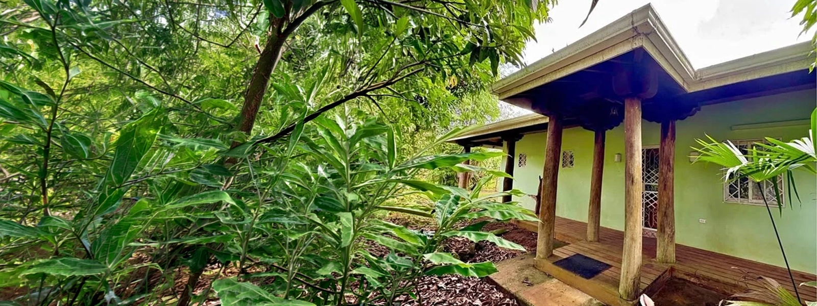 Beautiful move in ready home in Amethyst Community, Mile 25.5 Hummingbird Highway. Beautiful move in ready home in Amethyst Community, Mile 25.5 Hummingbird Highway.